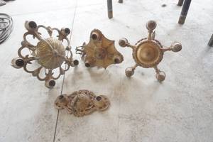 lot 248 image: Vintage Light Fixtures