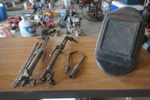 lot 254 image: Welding Helmet-oxyace torches-rods