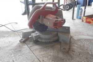 lot 266 image: Milwaukee miter saw