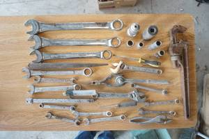 lot 288 image: Wrenches