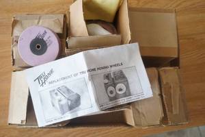 lot 323 image: Tru-Hone industrial sharpener replacement stones