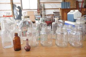 lot 324 image: Vintage Glass JarsBottlesJugs