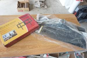 lot 344 image: TV mounts