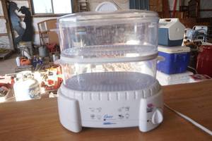 lot 378 image: Oster Instant Steamer