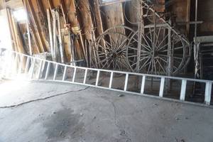 lot 398 image: 20 ft Aluminum ladder