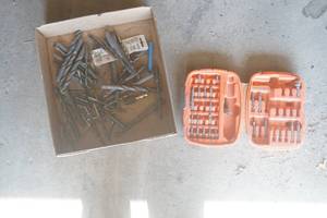 lot 411 image: Assorted Drill-hex bits