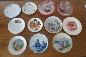 lot 460 image: Assorted Saucers