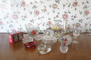 lot 465 image: Assorted Small glasses