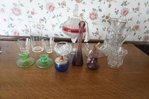 lot 492 image: Assorted Glassware