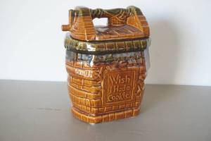 lot 533 image: McCoy Cookie Jar