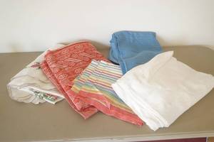 lot 572 image: Assorted Table Cloths
