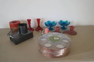 lot 583 image: Candles & Holders
