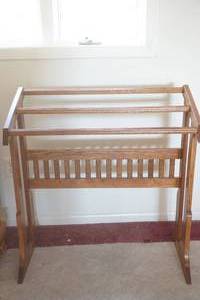 lot 592 image: oak coat rack