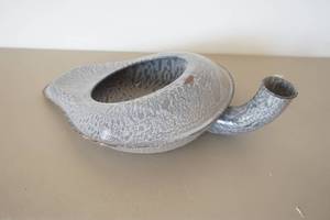 lot 599 image: Bed pan