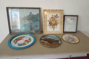 lot 619 image: Framed Wall Decor