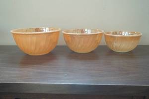 lot 654 image: Fireking Bowls