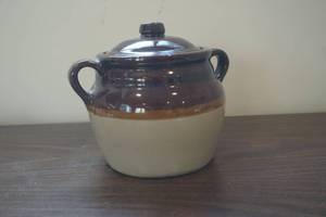 lot 669 image: Cookie Jar