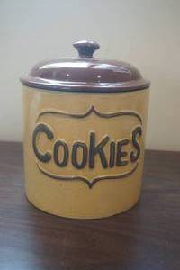 lot 670 image: Cookie Jar