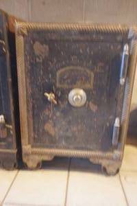 lot 683 image: Antique Safe