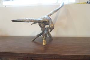lot 705 image: Brass Bird Statue