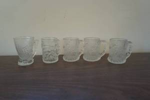 lot 731 image: flintstones Coffee Mugs