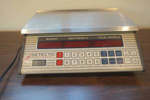 lot 732 image: Detecto Scale
