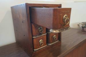 lot 734 image: Vintage Wood Organizer