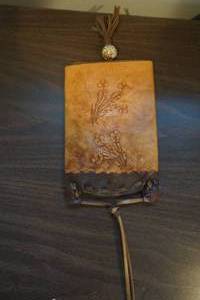 lot 736 image: Leather Wallet