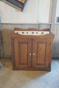 lot 796 image: Wood Cabinet