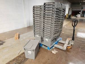 Lot of (10) Orbis FP-22 Plastic Flip-Top Tote Bins