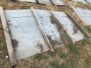 410 x 8 Old Style Tin wStuds