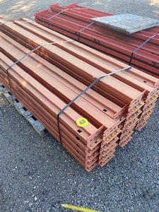 lot 42 image: 36pcs 4 Horizontal Beams 90 Long