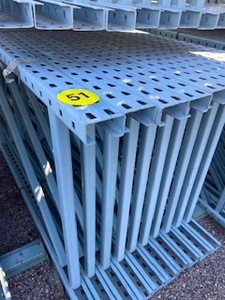 lot 51 image: 10pcs 36 Vertical Uprights 168 Tall