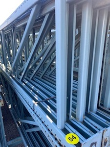 lot 54 image: 10pcs 36 Vertical Uprights 264 Tall