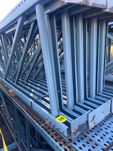 lot 56 image: 10pcs 36 Vertical Uprights 264 Tall