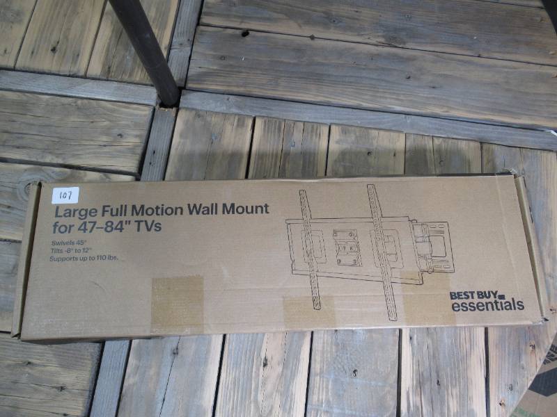 Best Buy essentials - Full Motion TV Wall Mount for 4784 TVs - Black