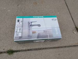 Metris Faucet