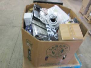 pallet of misc please see pictures ...