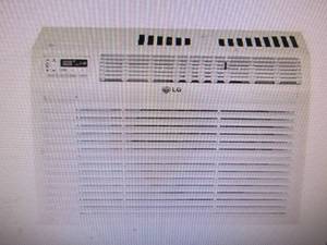 LG 6,000 BTU Window Air Conditioner...