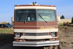 lot 78 image: 1984 Chevrolet P30 Allegro Motorhome - 65,134 Miles -