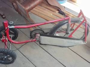 lot 3 image: Folding metal bicycle with elliptic...