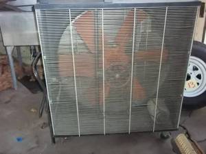 lot 14 image: Dayton Electric mobile air circulat...