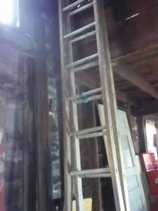 lot 24 image: Antique Wood 12ft single24ftiexten...