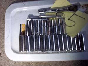 lot 65 image: Assorted Lot of Craftsman 14 SAE ...