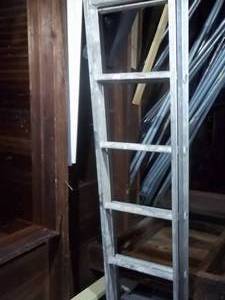 lot 75 image: Aluminum Werner 24ft extension ladd...