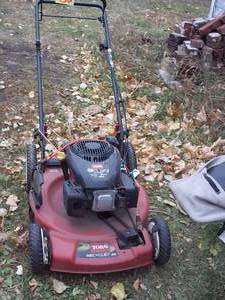 lot 82 image: Toro 22 Recycler 6.75ft lb torque ...
