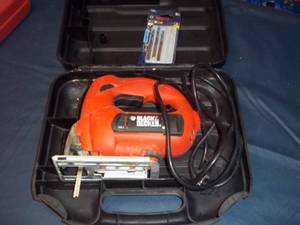 lot 154 image: Black and Decker electric 4amp jigs...
