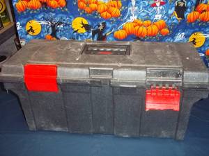 lot 171 image: Very heavy duty Rubbermaid 26 hard...