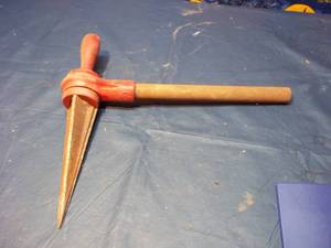 lot 215 image: Ridgid LonGrip Reamer...
