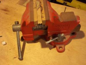 lot 216 image: Heavy Duty Columbian 1035, 3.5 swi...